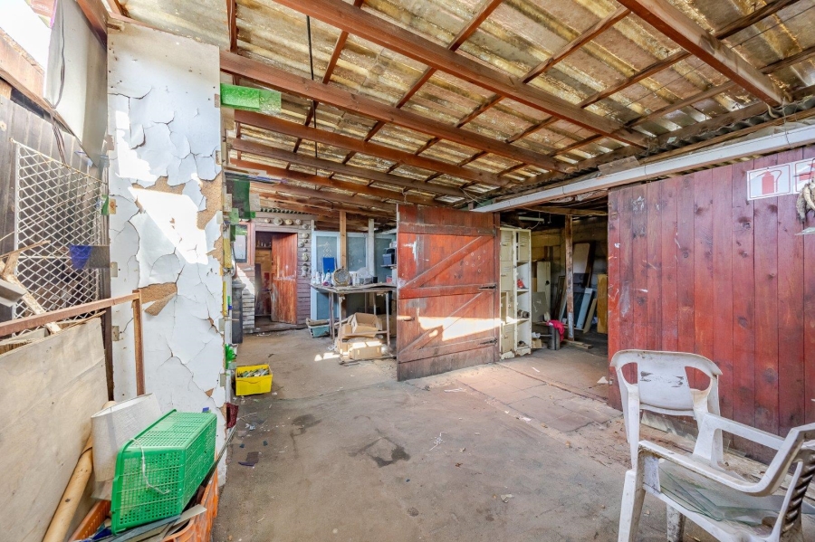 3 Bedroom Property for Sale in Lakeside Western Cape